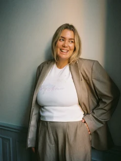 Djerf Avenue Angel T-Shirt Clearance