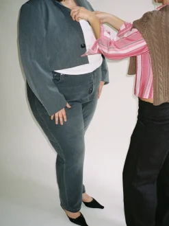 Djerf Avenue Avslappnade Jeans Gra Fashion