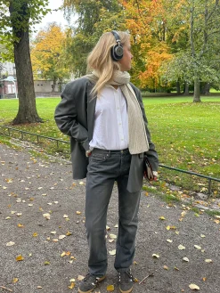 Djerf Avenue Avslappnade Jeans Gra - Hog Best