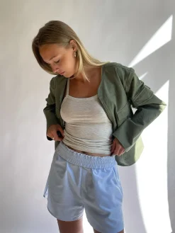 Djerf Avenue Breezy Shorts Bla Shop