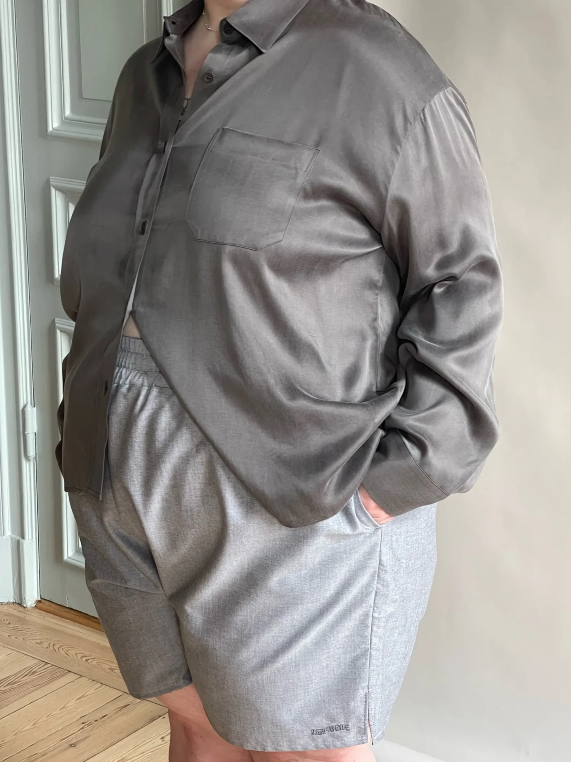 Djerf Avenue Breezy Shorts Gra Sale