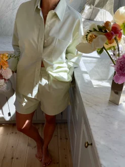 Djerf Avenue Breezy Shorts Gron Flash Sale