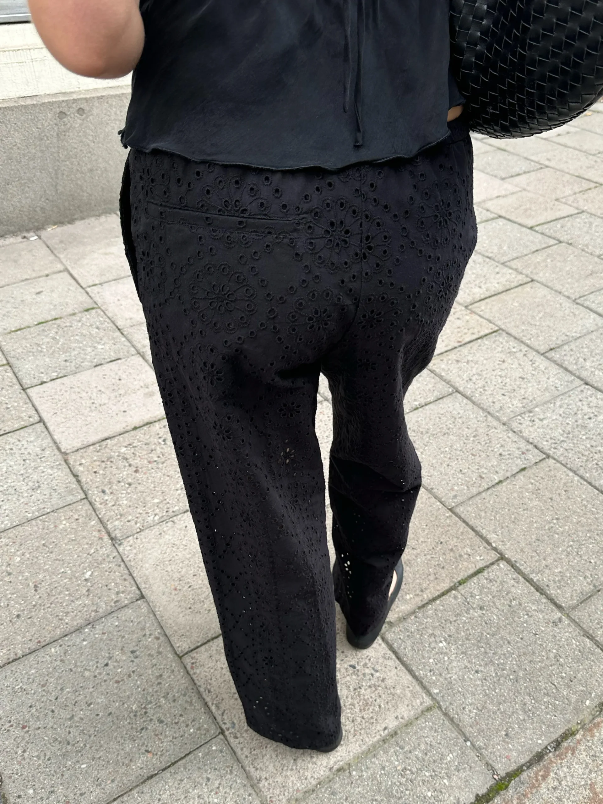 Djerf Avenue Broderie Anglaise Byxor Svart Sale