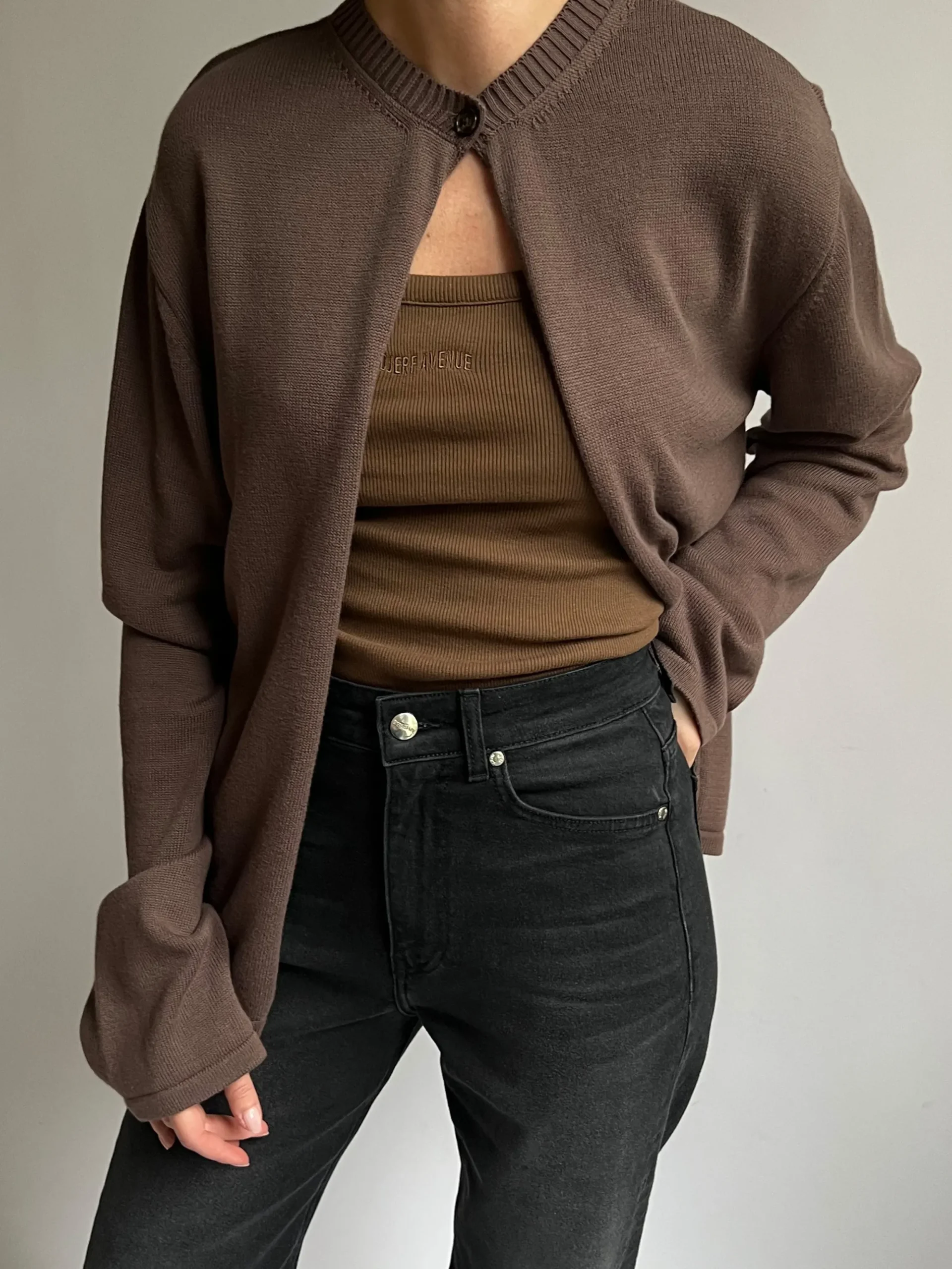 Djerf Avenue Button Up Cardigan Kakao Sale