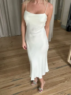 Djerf Avenue Dromklanning Midi Cloud Clearance