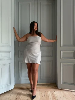 Djerf Avenue Dromklanning Mini Pebble Store