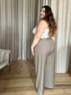 Djerf Avenue Favorit Byxor Havre Shop