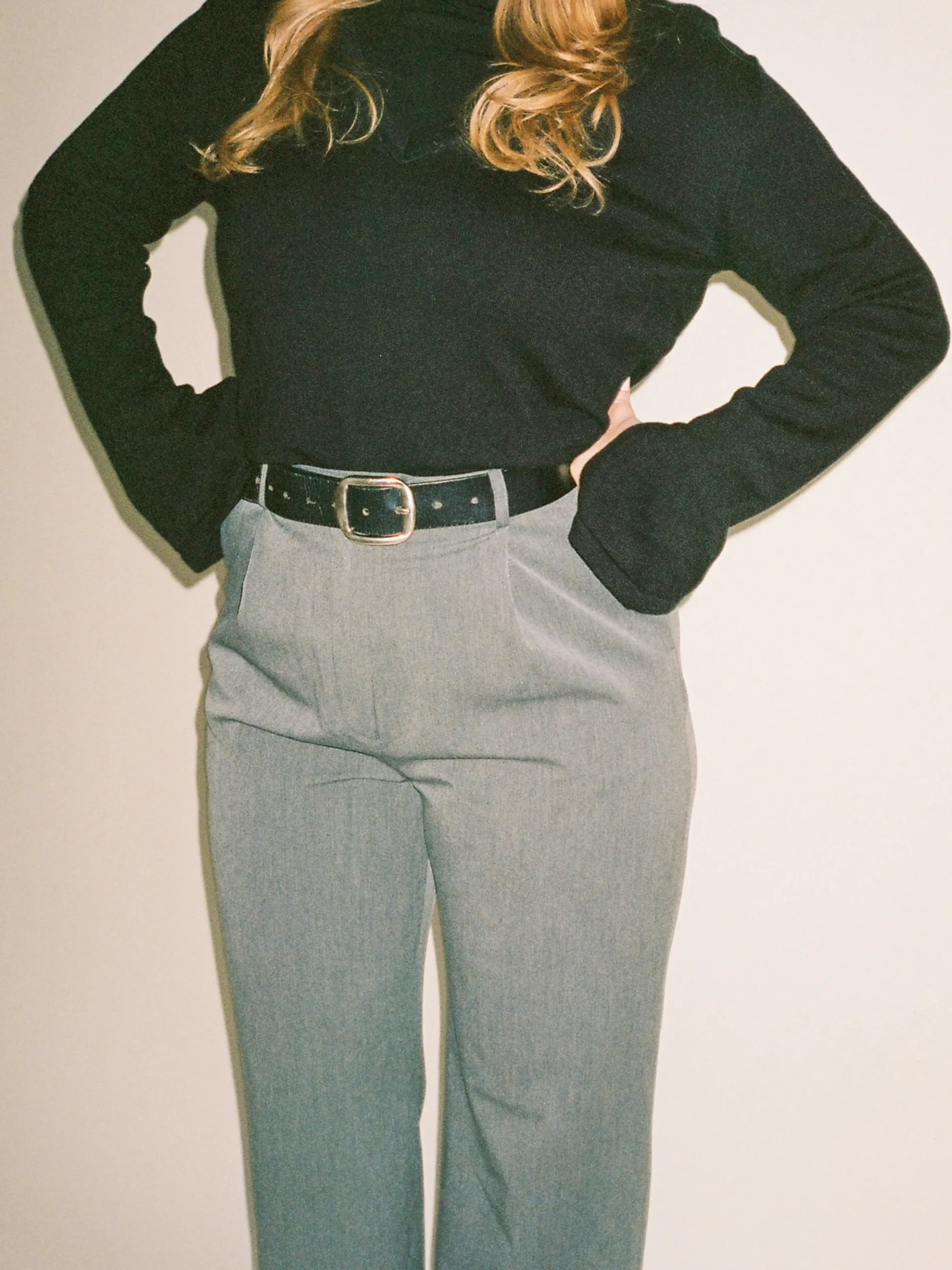 Djerf Avenue Favoritbyxor Gra - Hog Online