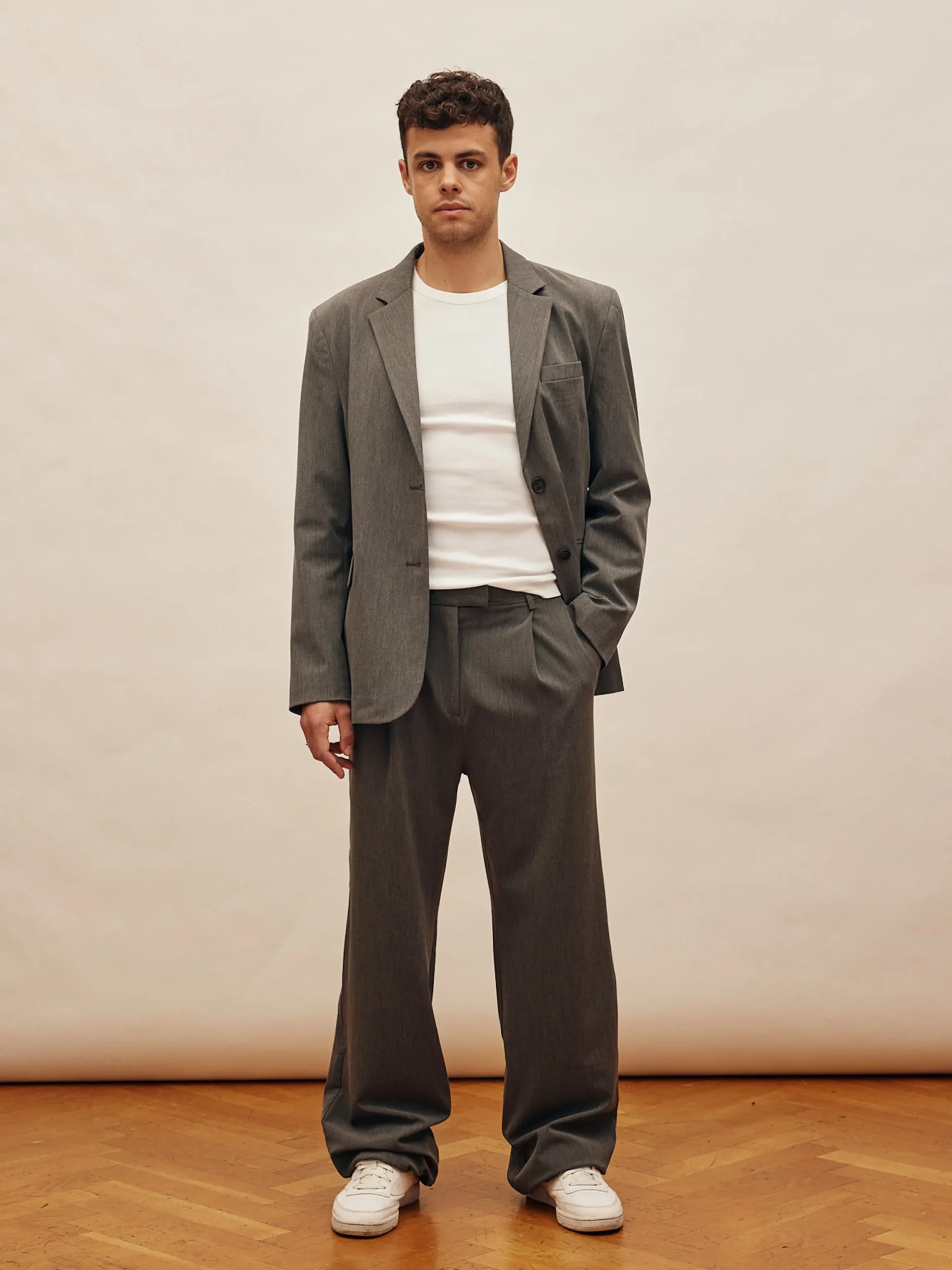 Djerf Avenue Favoritbyxor Gra - Hog Online