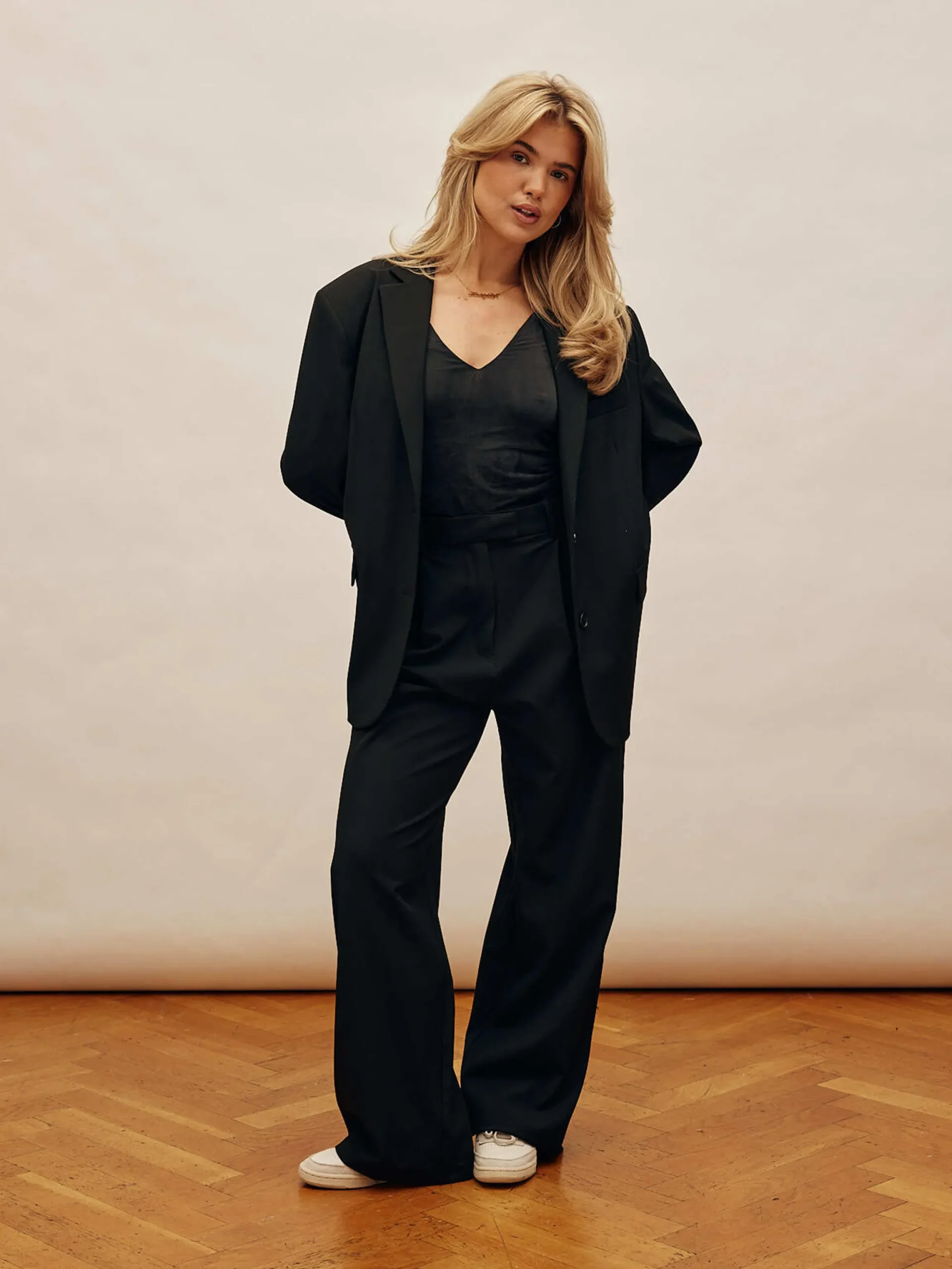 Djerf Avenue Favoritbyxor Svarta Sale