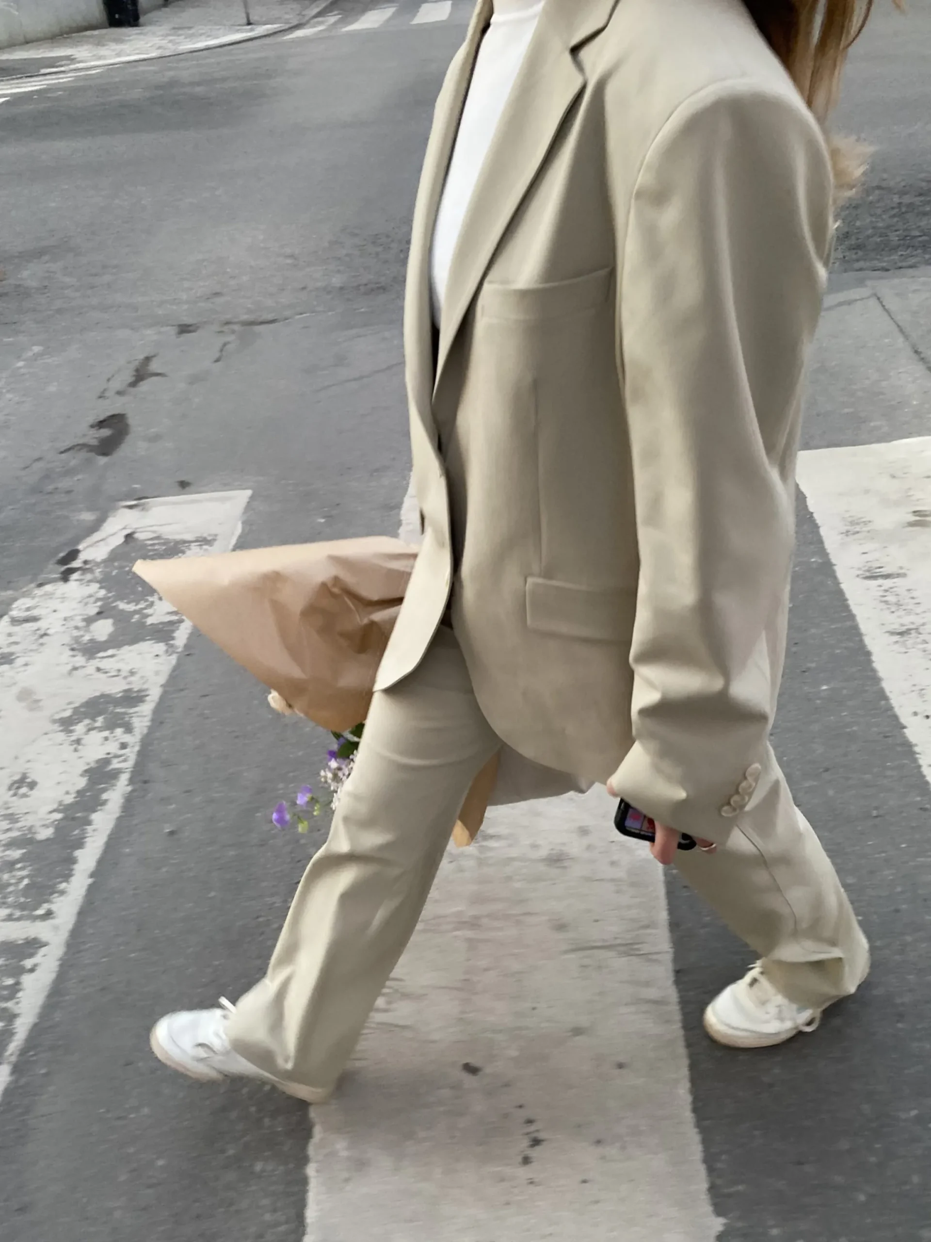 Djerf Avenue First Choice Pants Greige Fashion