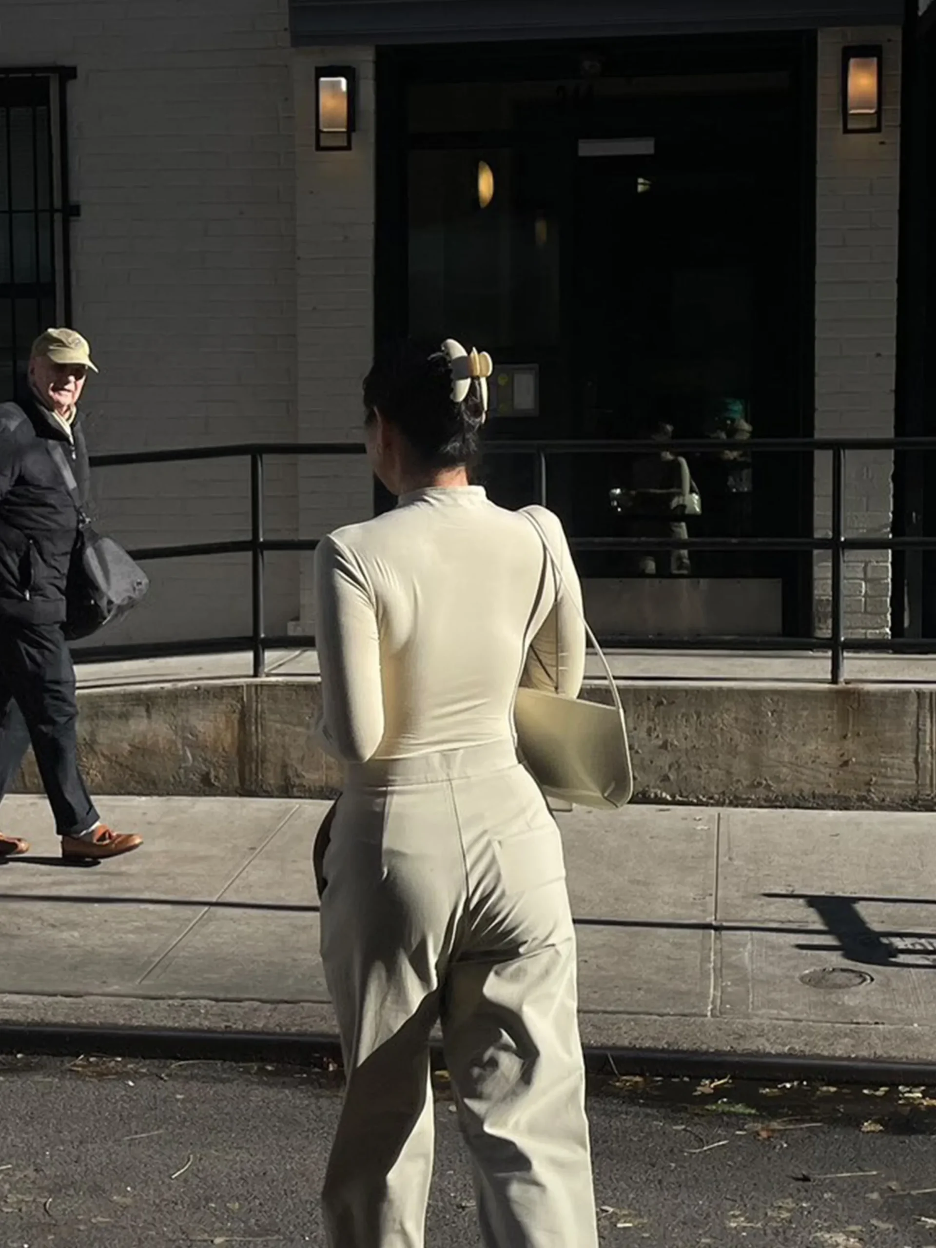 Djerf Avenue First Choice Pants Greige Fashion