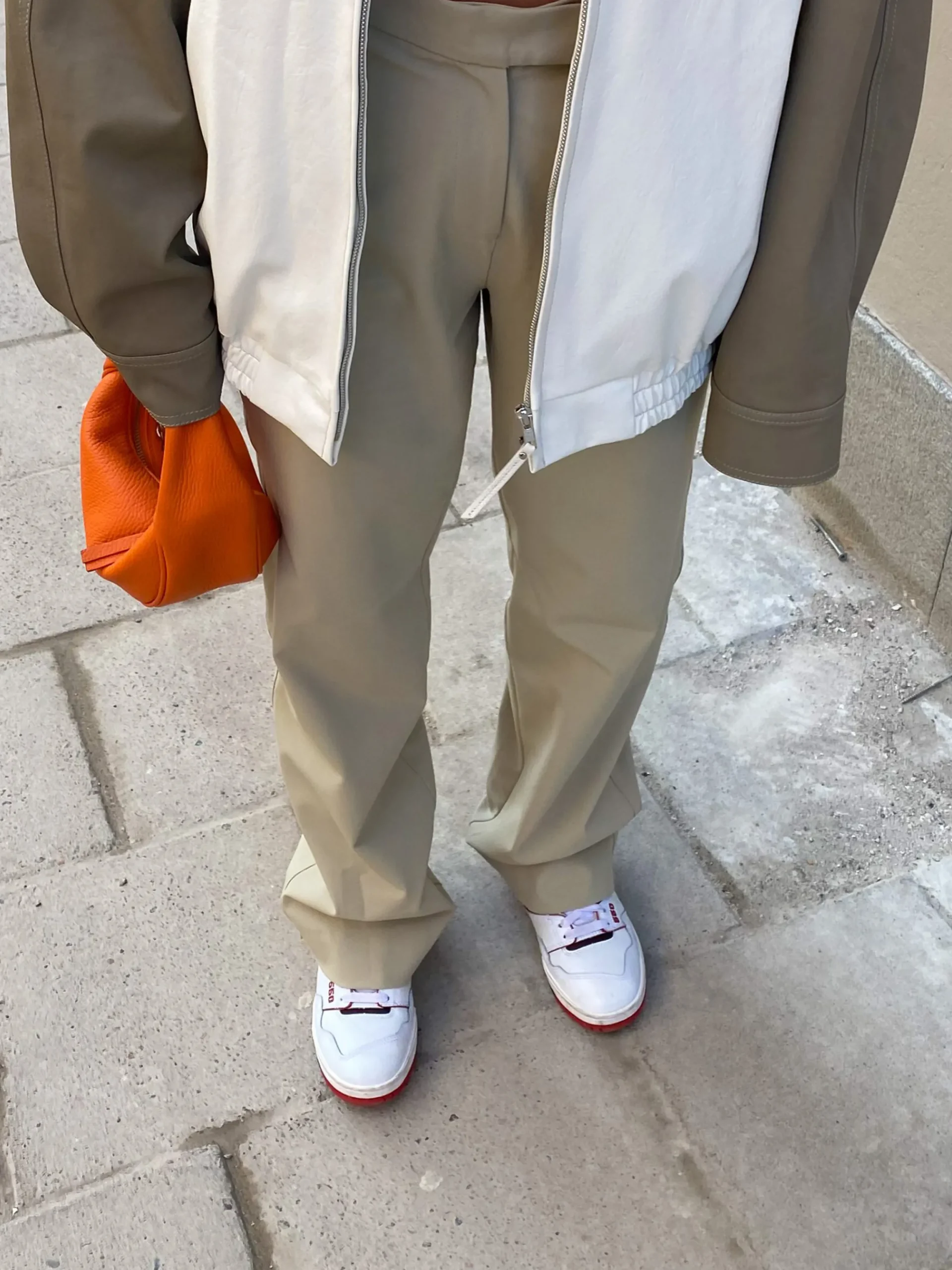 Djerf Avenue First Choice Pants Greige Fashion