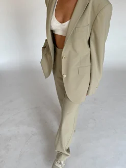 Djerf Avenue First Choice Pants Greige Fashion