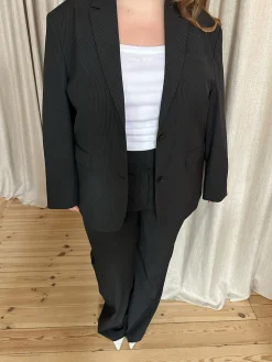 Djerf Avenue Forever Blazer Pinstripe Hot