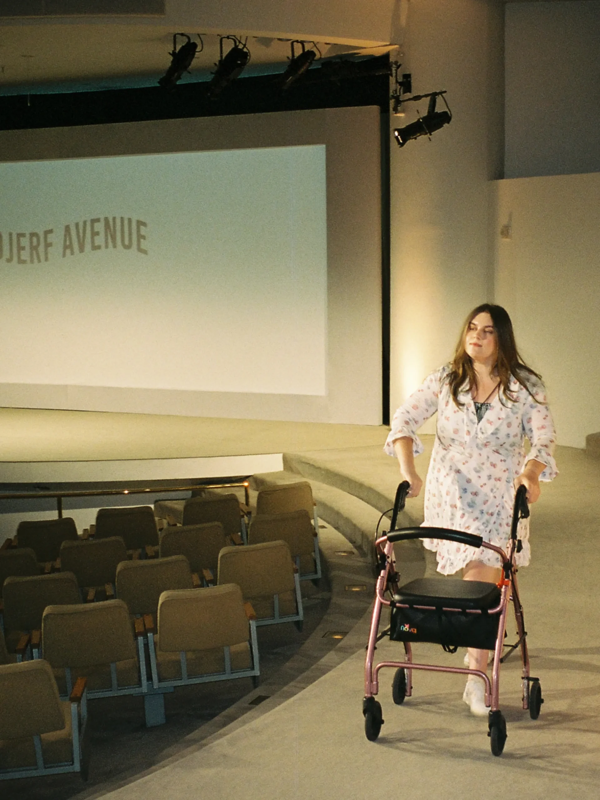 Djerf Avenue Go Slow Robe Sommarbar Fashion