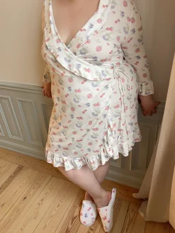 Djerf Avenue Go Slow Robe Sommarbar Fashion