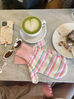 Djerf Avenue Handskar Rainbow Hot