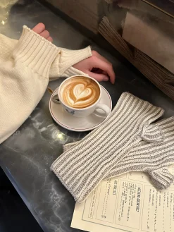 Djerf Avenue Kontrastvantar Beige Best