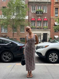 Djerf Avenue Midnattsklanning Wild Strawberry Cheap