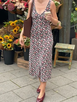 Djerf Avenue Midnattsklanning Wild Strawberry Cheap