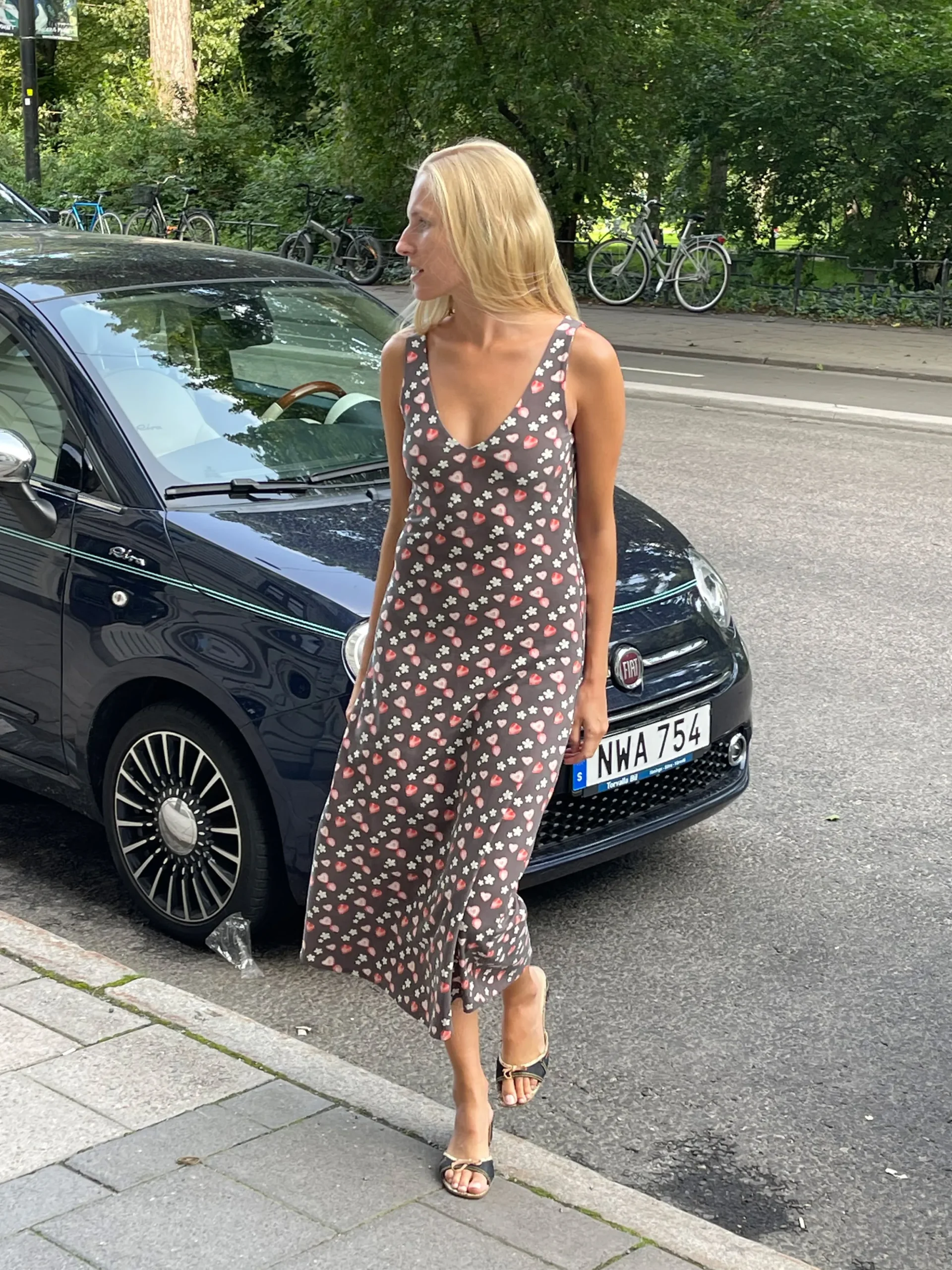 Djerf Avenue Midnattsklanning Wild Strawberry Cheap