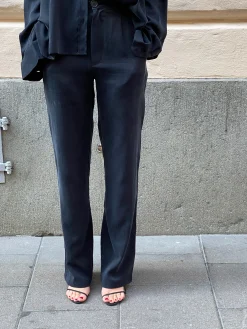 Djerf Avenue On The Go Byxor Ash Cheap