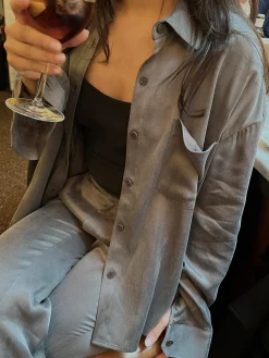 Djerf Avenue On The Go Shirt Storm Hot