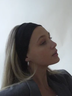 Djerf Avenue Pannband Svart Hot