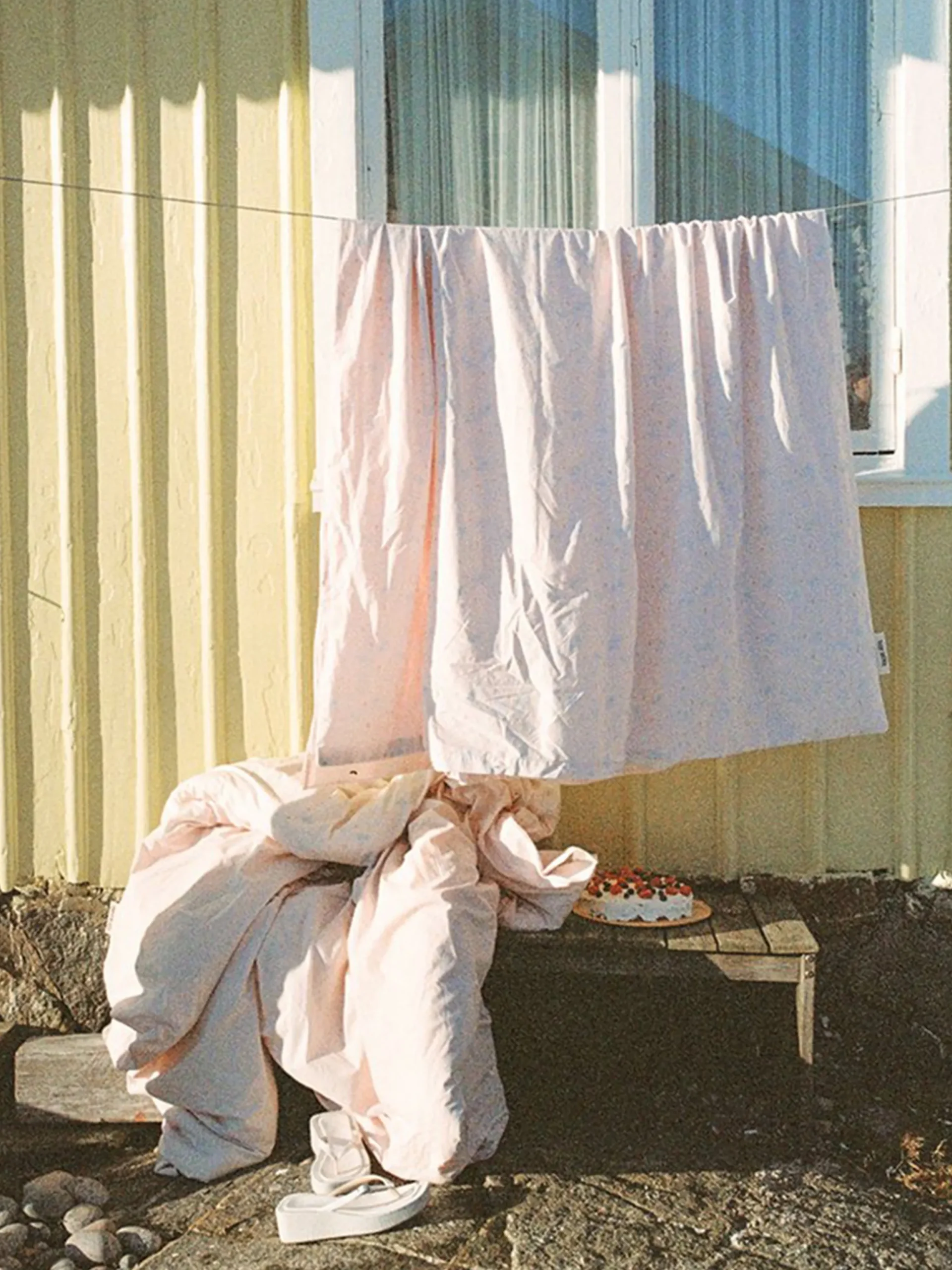 Djerf Avenue Paslakan Summer Island - Singel Best