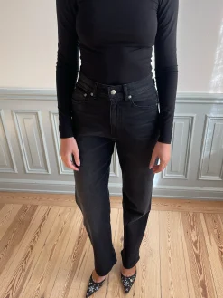 Djerf Avenue Raka Jeans Svart Shop