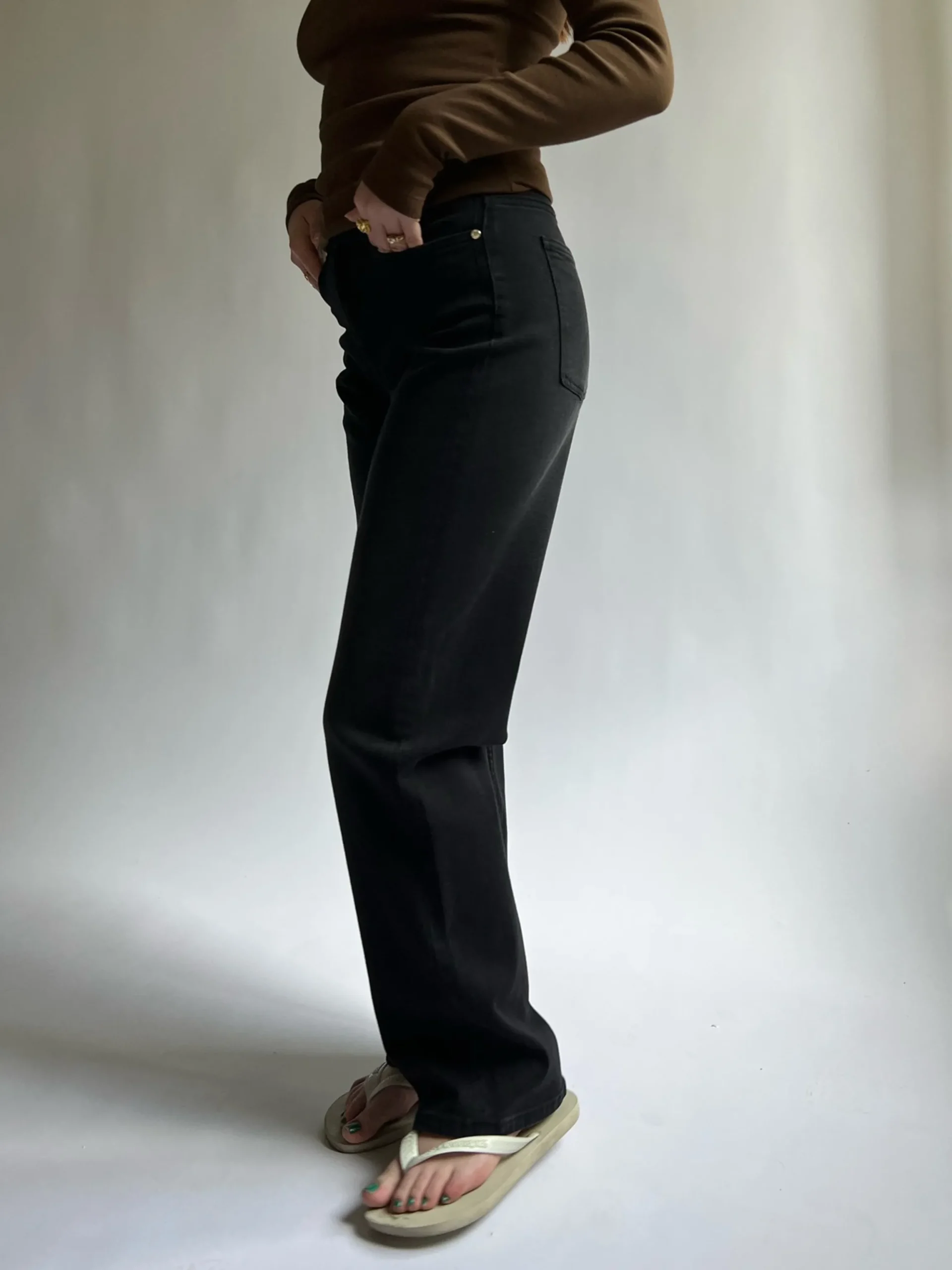 Djerf Avenue Raka Jeans Svart - Hog Shop