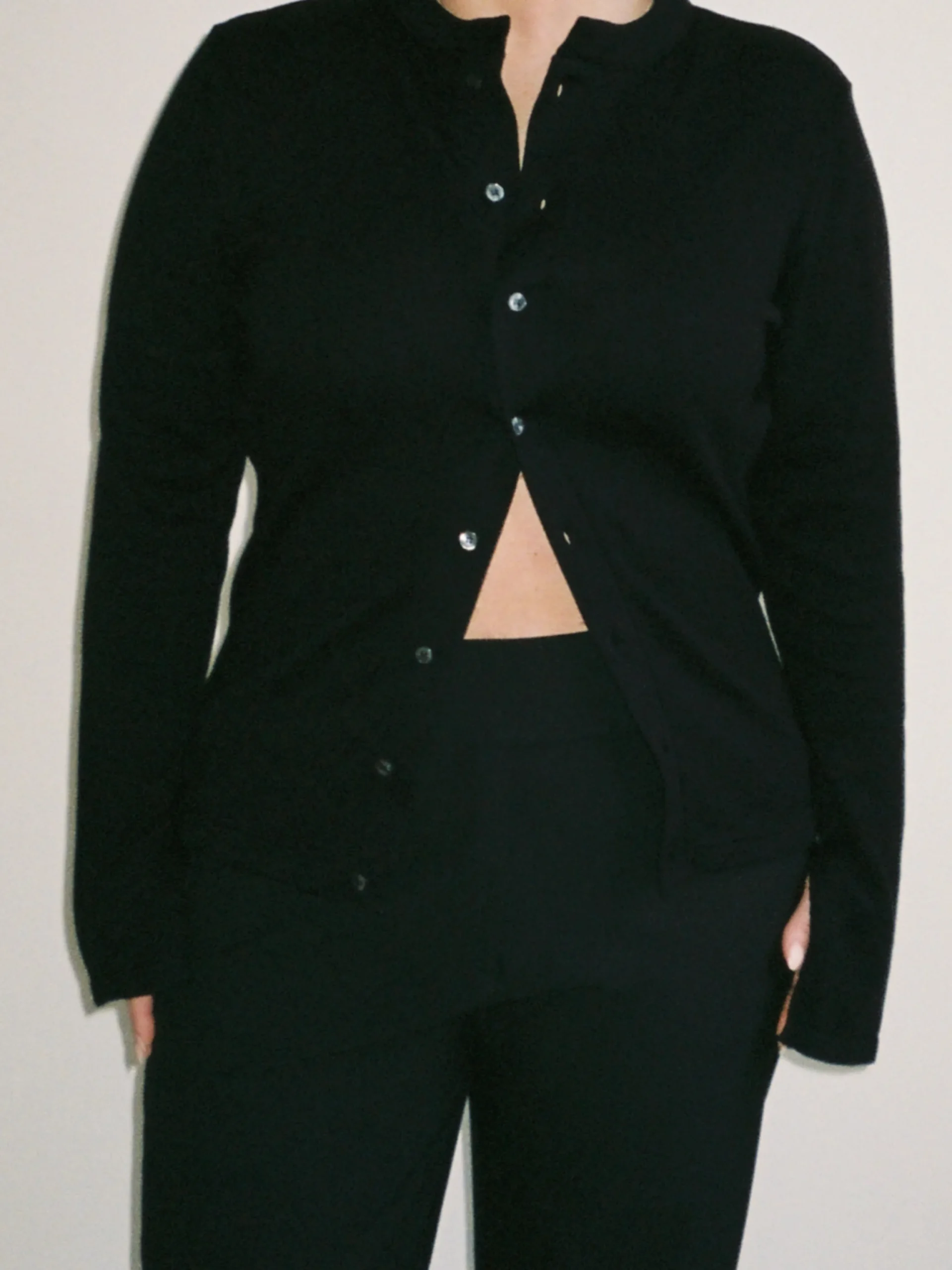 Djerf Avenue Remake Getaway Cardigan Black Online