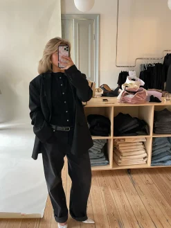 Djerf Avenue Remake Getaway Cardigan Black Online