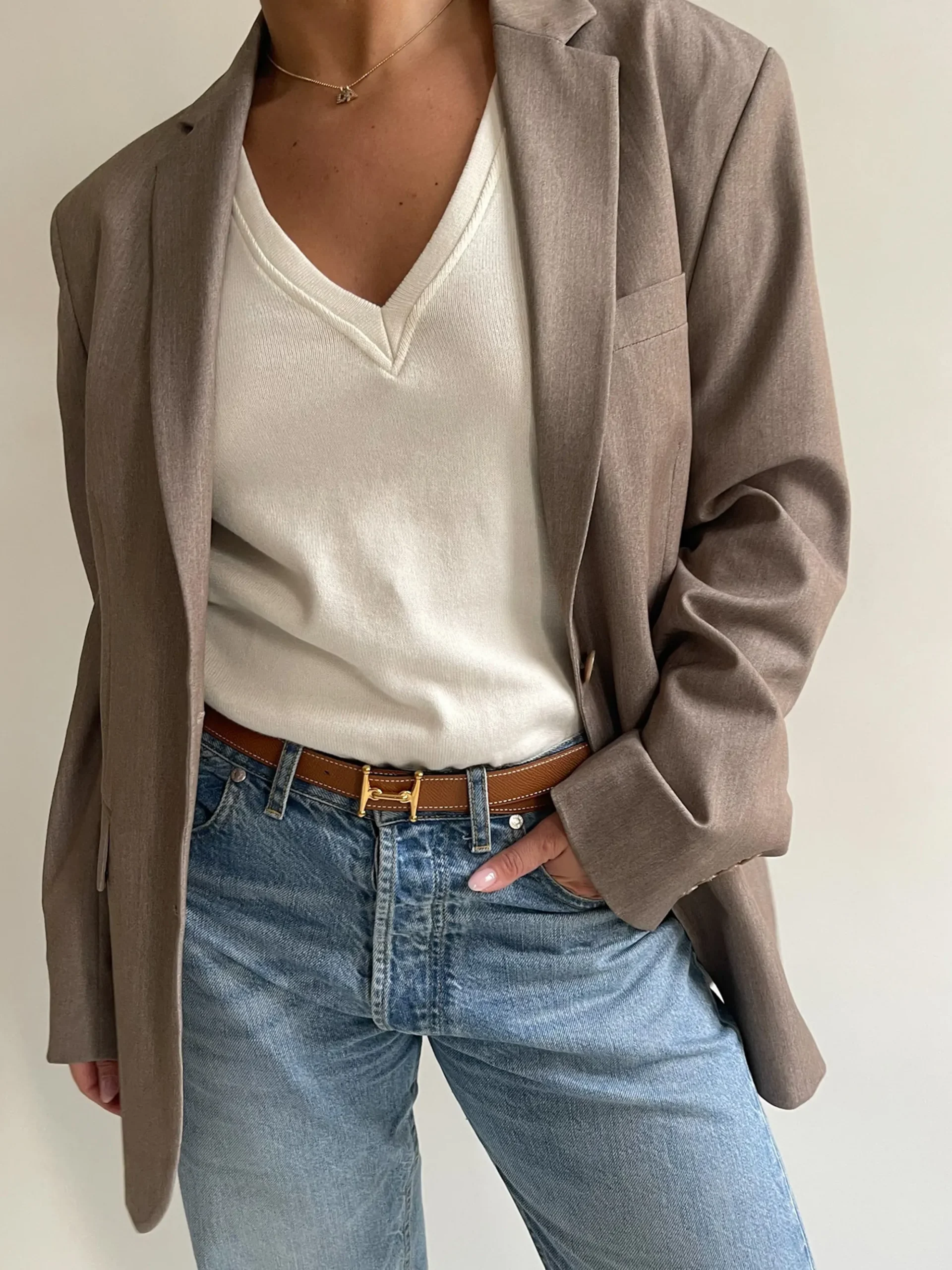 Djerf Avenue Remake Getaway V-Neck Top Cream Fashion