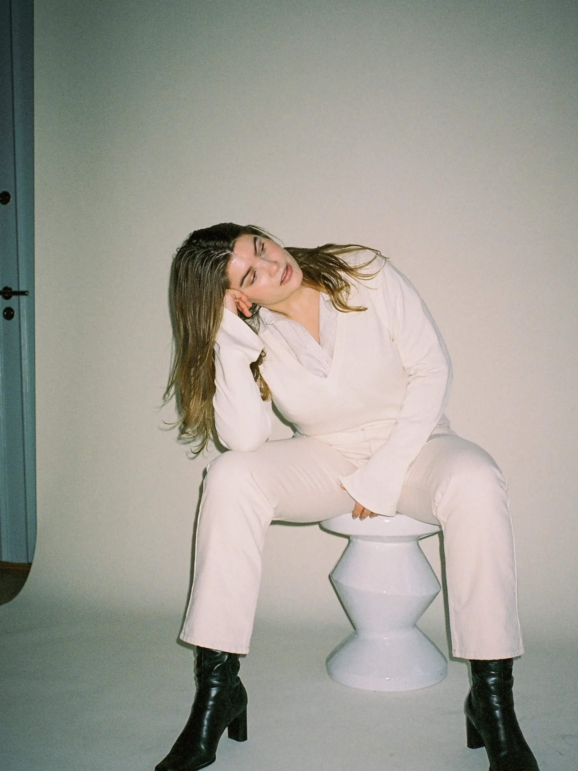 Djerf Avenue Remake Getaway V-Neck Top Cream Fashion