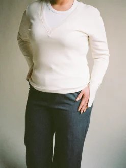 Djerf Avenue Remake Getaway V-Neck Top Cream Fashion