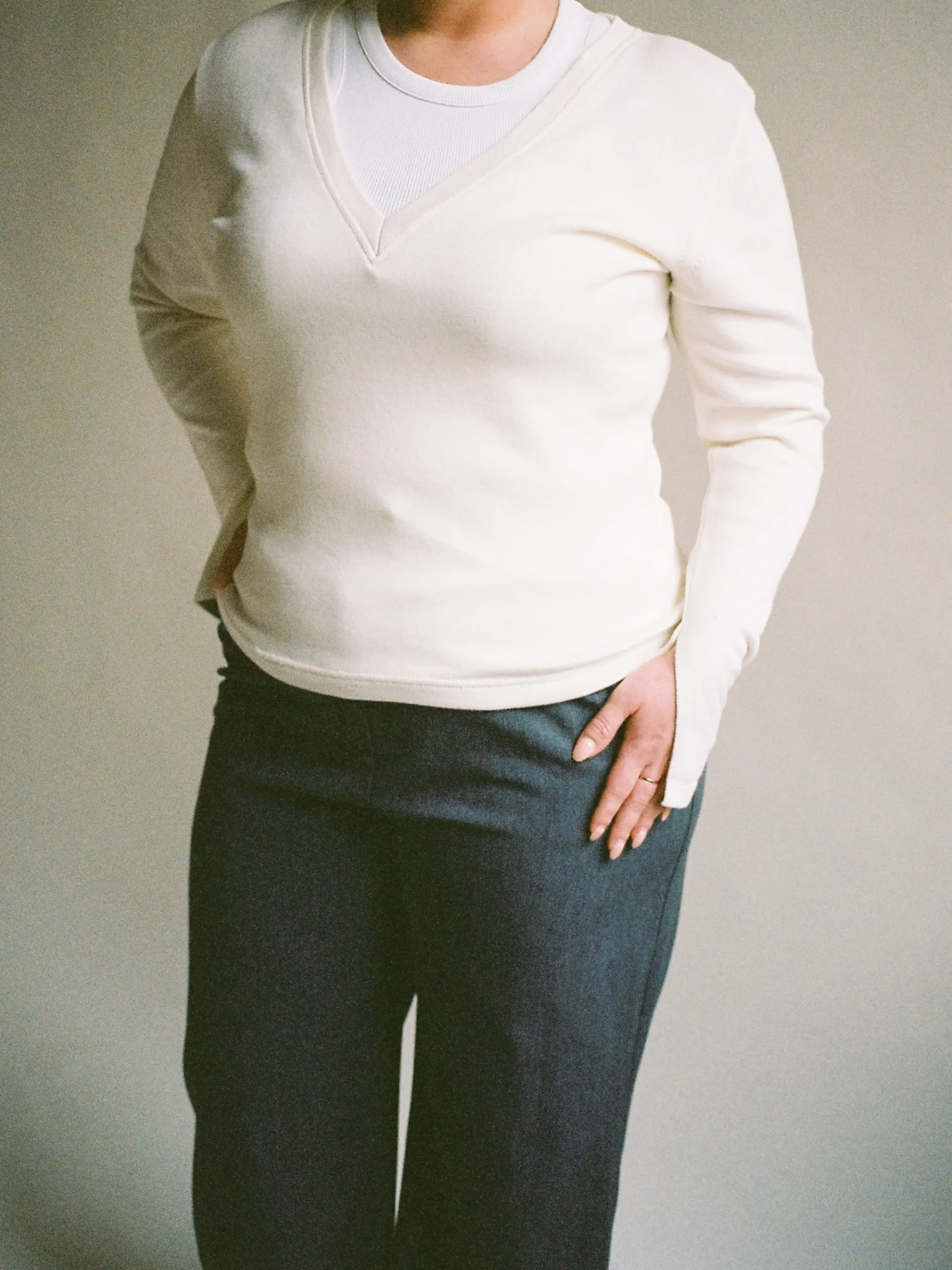 Djerf Avenue Remake Getaway V-Neck Top Cream Fashion