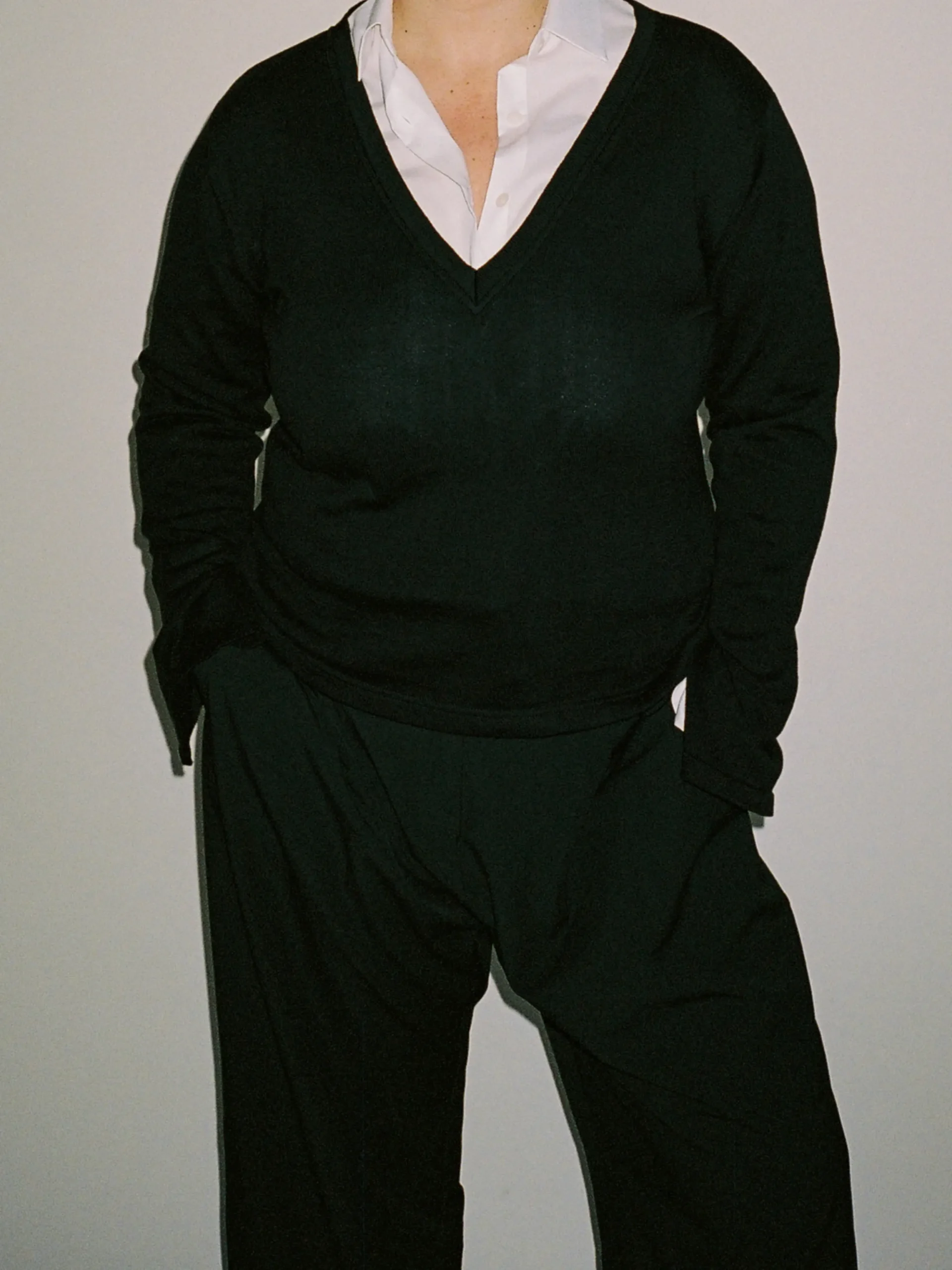 Djerf Avenue Remake Getaway V-Ringad Topp Svart Shop