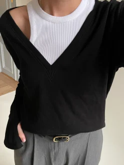 Djerf Avenue Remake Getaway V-Ringad Topp Svart Shop