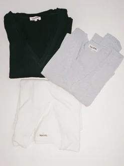 Djerf Avenue Remake Getaway V-Ringad Topp Svart Shop