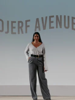 Djerf Avenue Remake Getaway V-Ringad Topp Gramelerad Best Sale