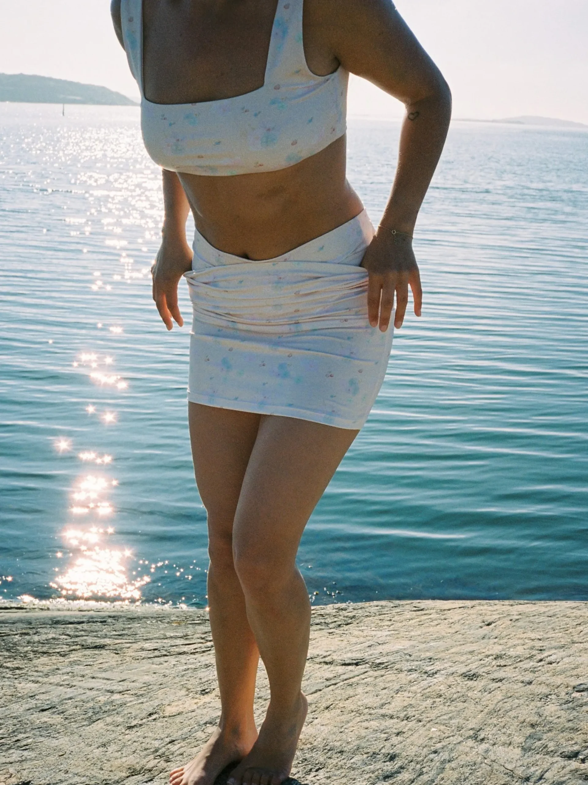 Djerf Avenue Simkjol Summer Island Hot