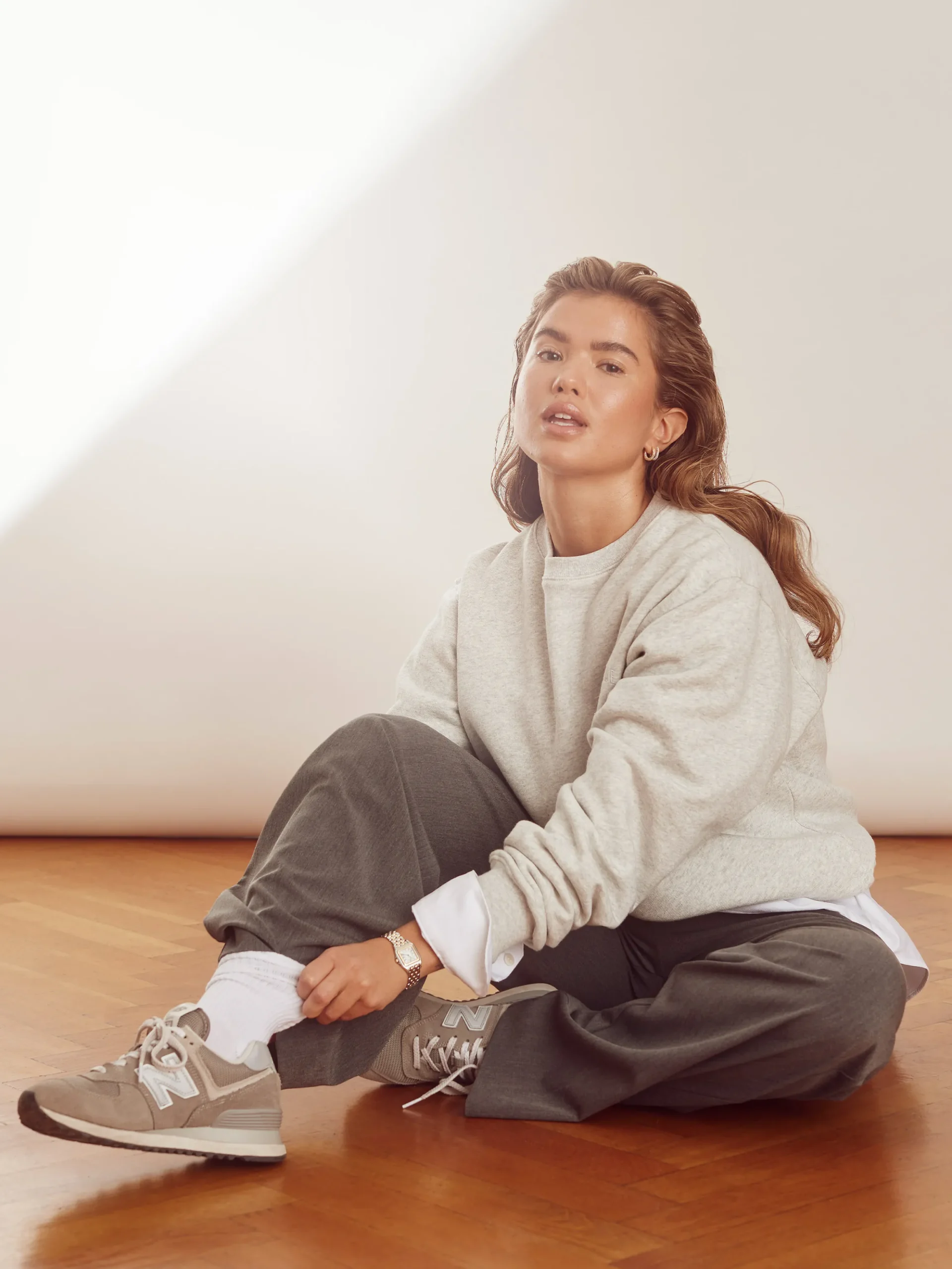 Djerf Avenue Staple Sweatshirt Gra Cheap