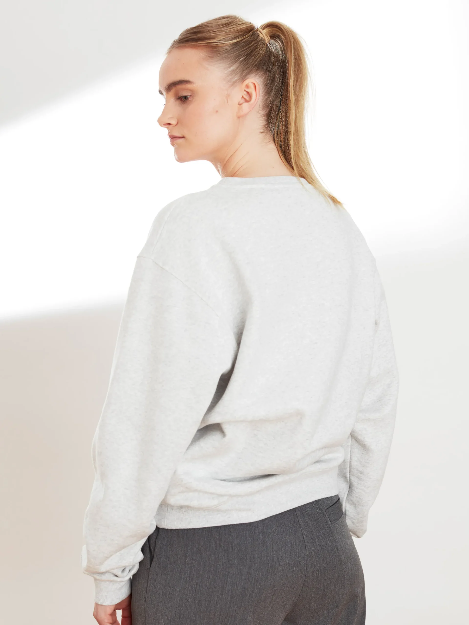 Djerf Avenue Staple Sweatshirt Gra Cheap