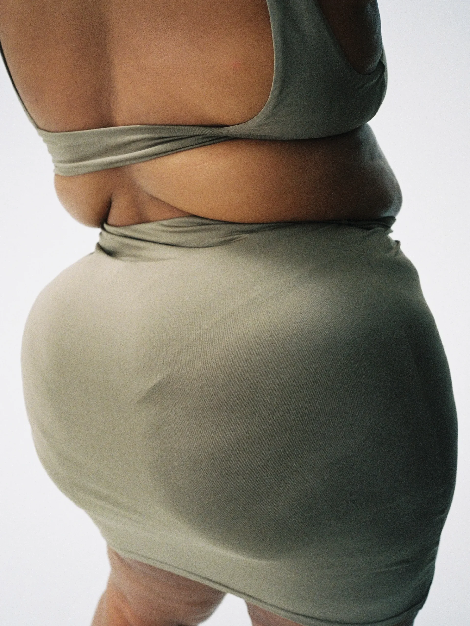 Djerf Avenue Swim Kjol Biscuit Best Sale