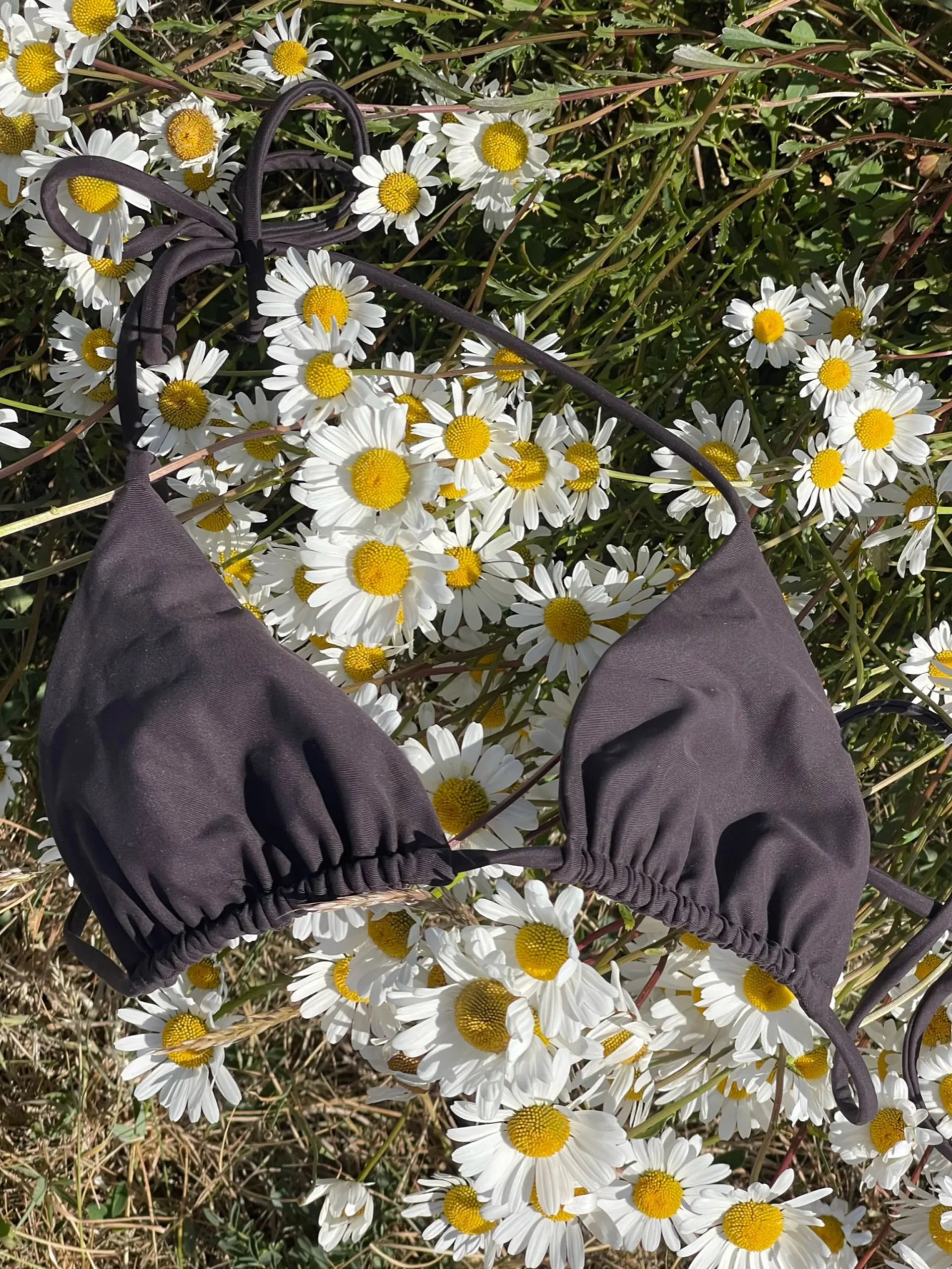 Djerf Avenue Triangel Top Mork Mocka Best