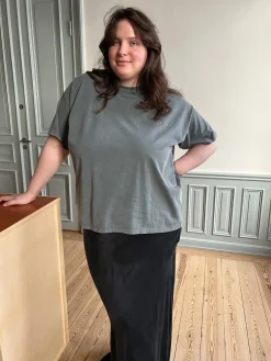 Djerf Avenue T-Shirt Tvattad Gra Sale