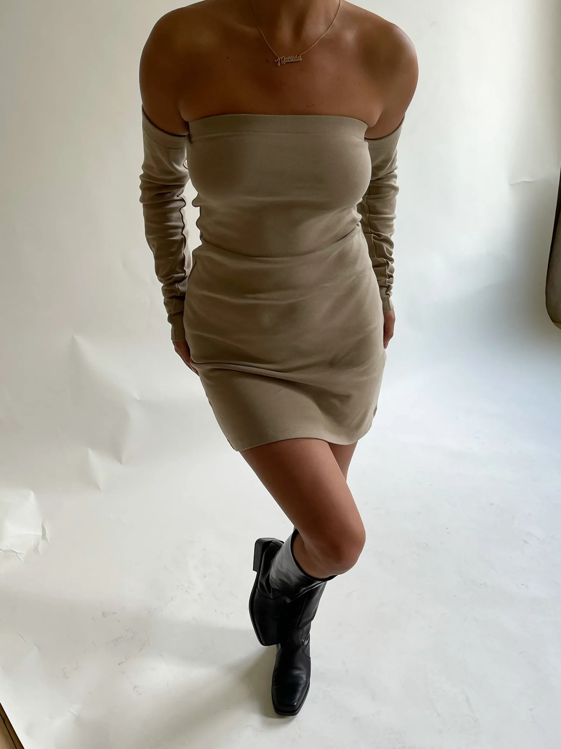 Djerf Avenue Tube Klanning Armar Nougat Fashion