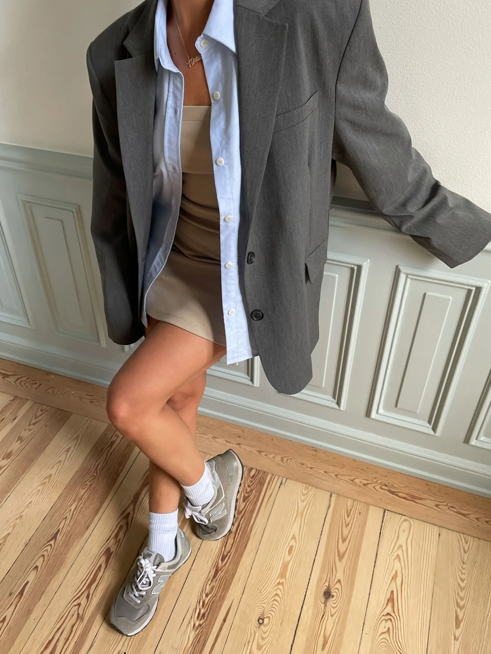 Djerf Avenue Tubeklanning Nougat Best